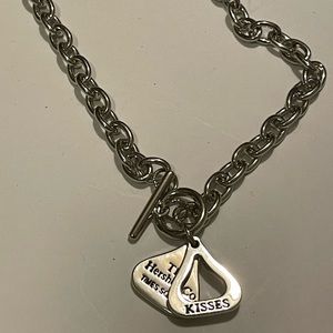 Silver Hershey Kiss choker Necklace 18” NWT